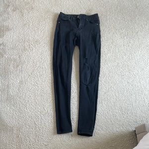 Black skinny jeans